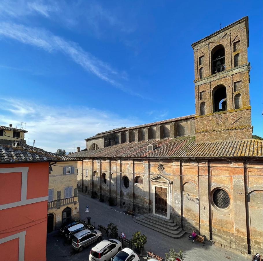 Nepi - Appartamento Centro Storico Duomo Eksteriør billede